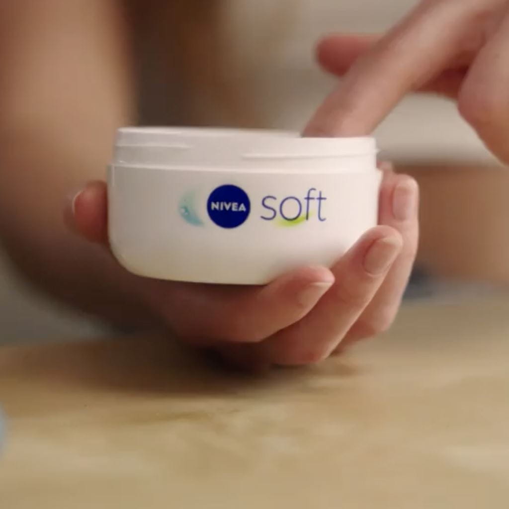 Crema idratante NIVEA SOFT 375 ml