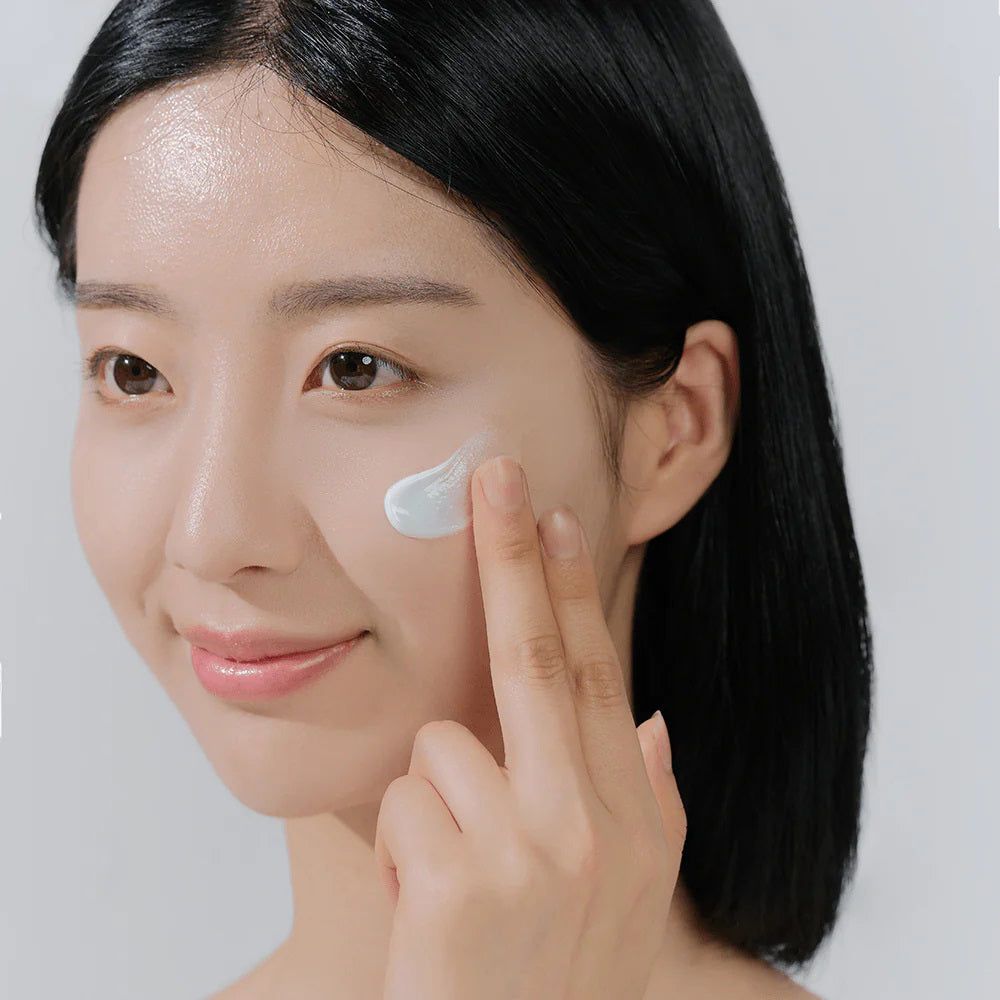 SKIN1004 MADAGASCAR CENTELLA siero solare water-fit hyalu-cica SPF50+ 15 ml
