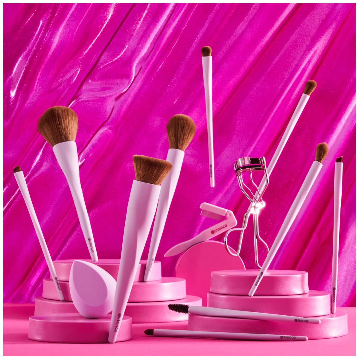 ESSENCE PENNELLO PER BLUSH E ILLUMINANTE 1 pz