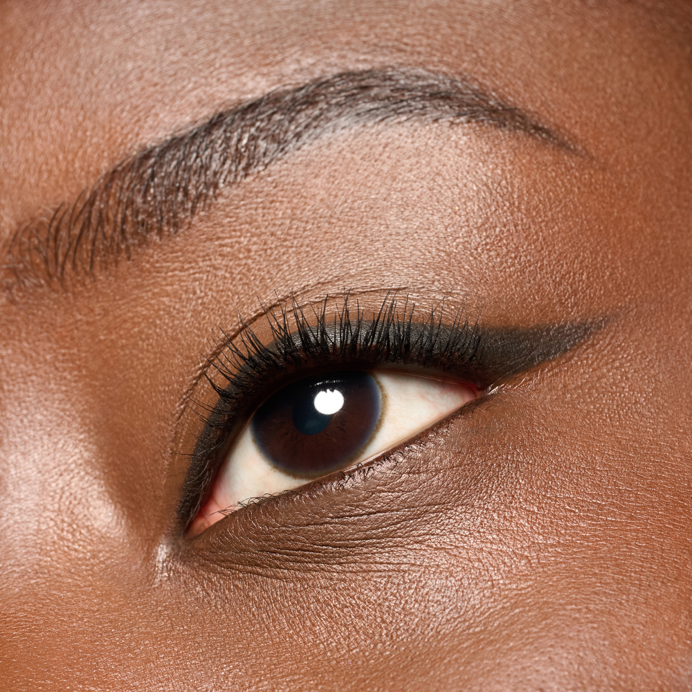 ESSENCE SATIN BLEND gel eyeliner #01-Pure Black 0.22 gr