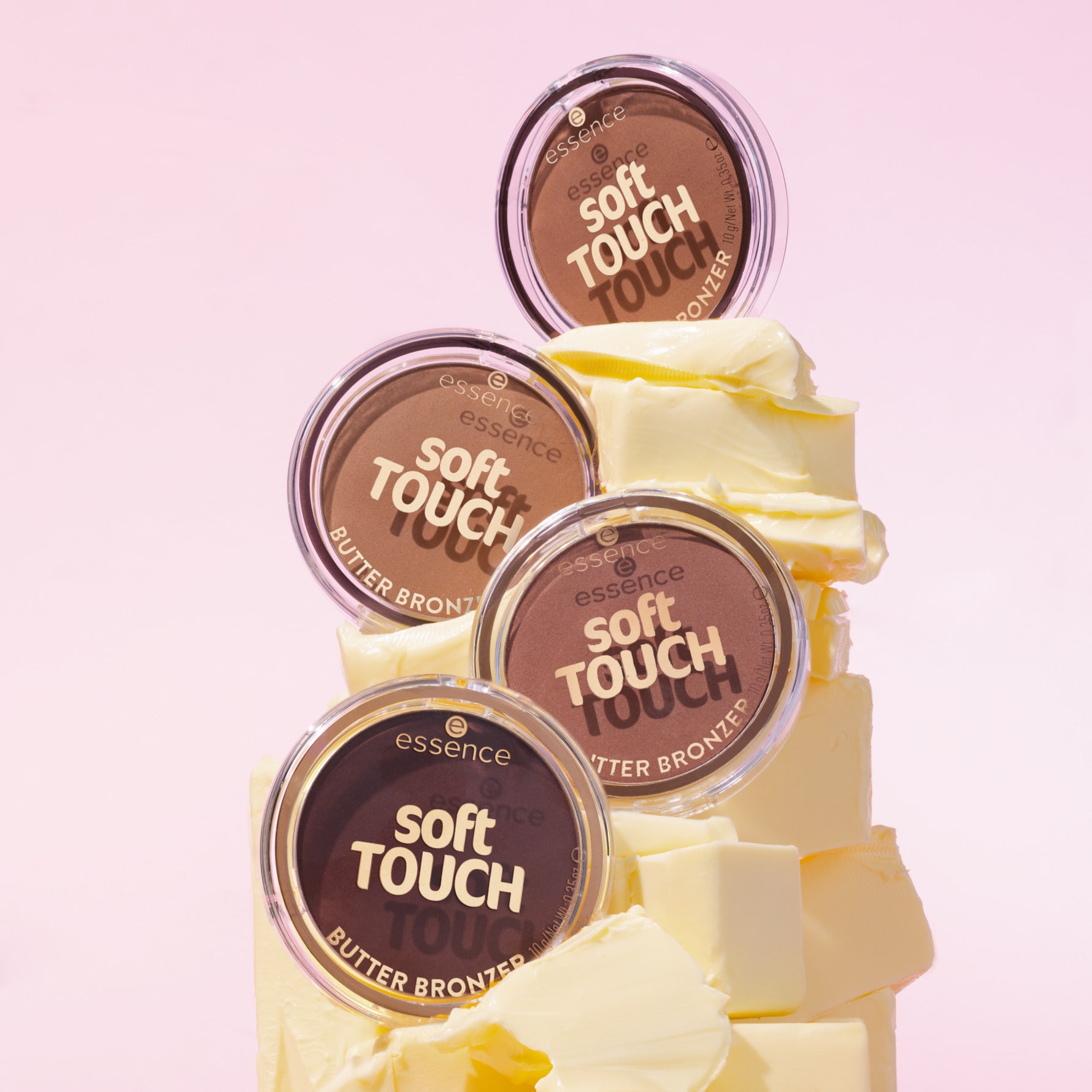 ESSENCE SOFT TOUCH bronzing powder #30-Creamy Almond Butter 10 gr