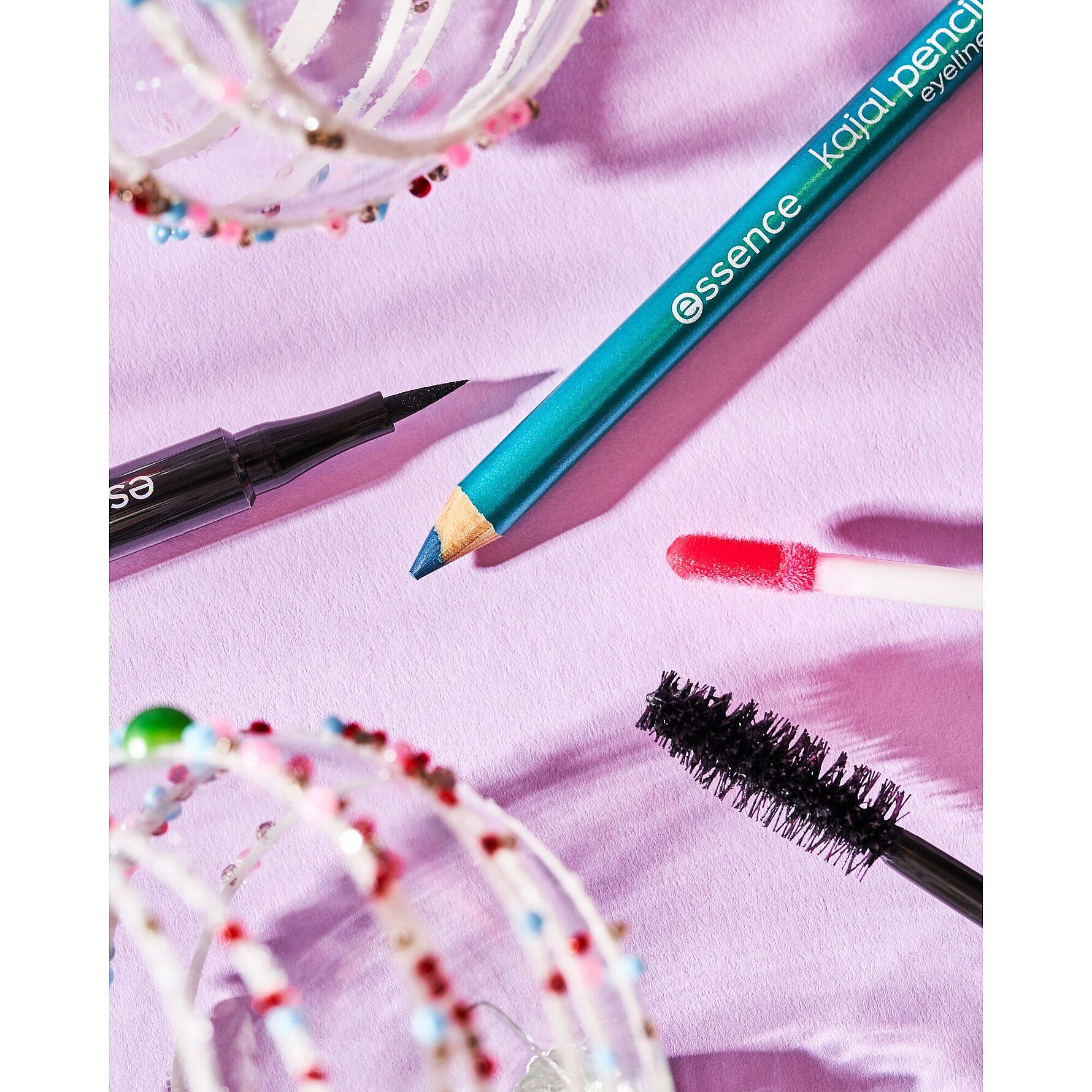 ESSENCE KAJAL eye pencil #25-feel the mari-time 1 gr