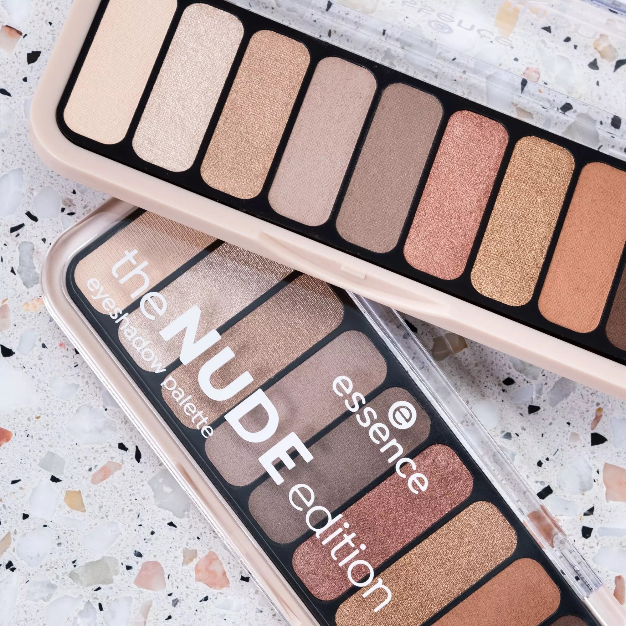 ESSENCE THE NUDE edition shadow palette 10 g