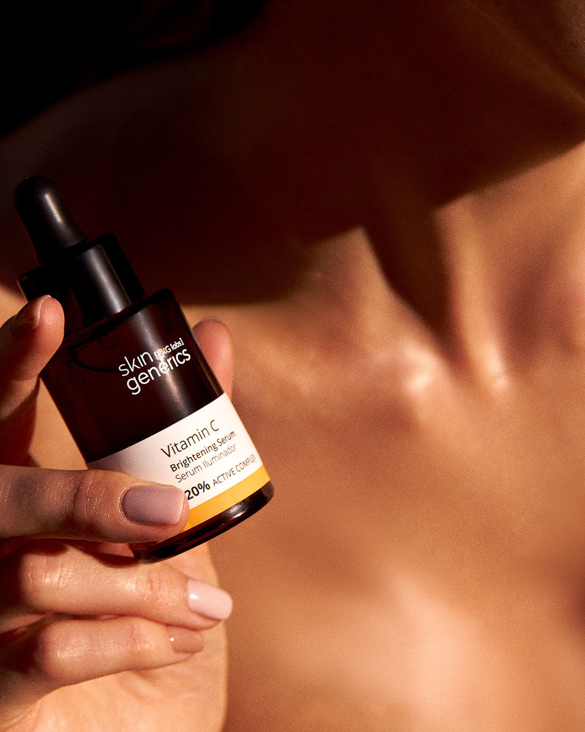 SKIN GENERICS Siero Illuminante Con Vitamina C