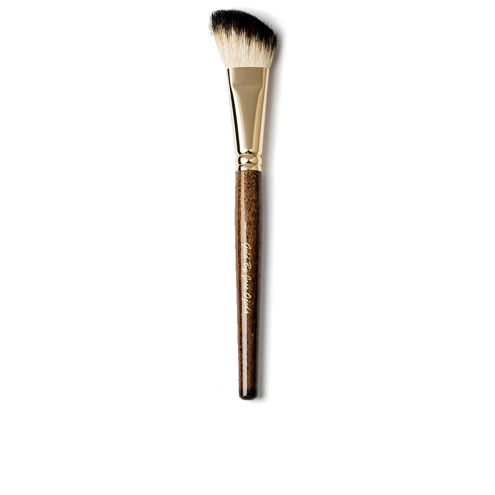 GOLD BY JOSE OJEDA Blush and contouring brush (1 pc)
