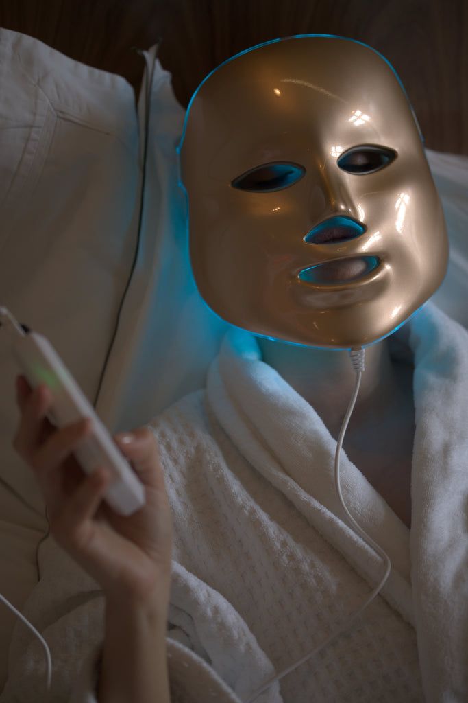 PALOMA BEAUTIES GOLD LED LIGHT THERAPY maschera facciale a led 1 pz