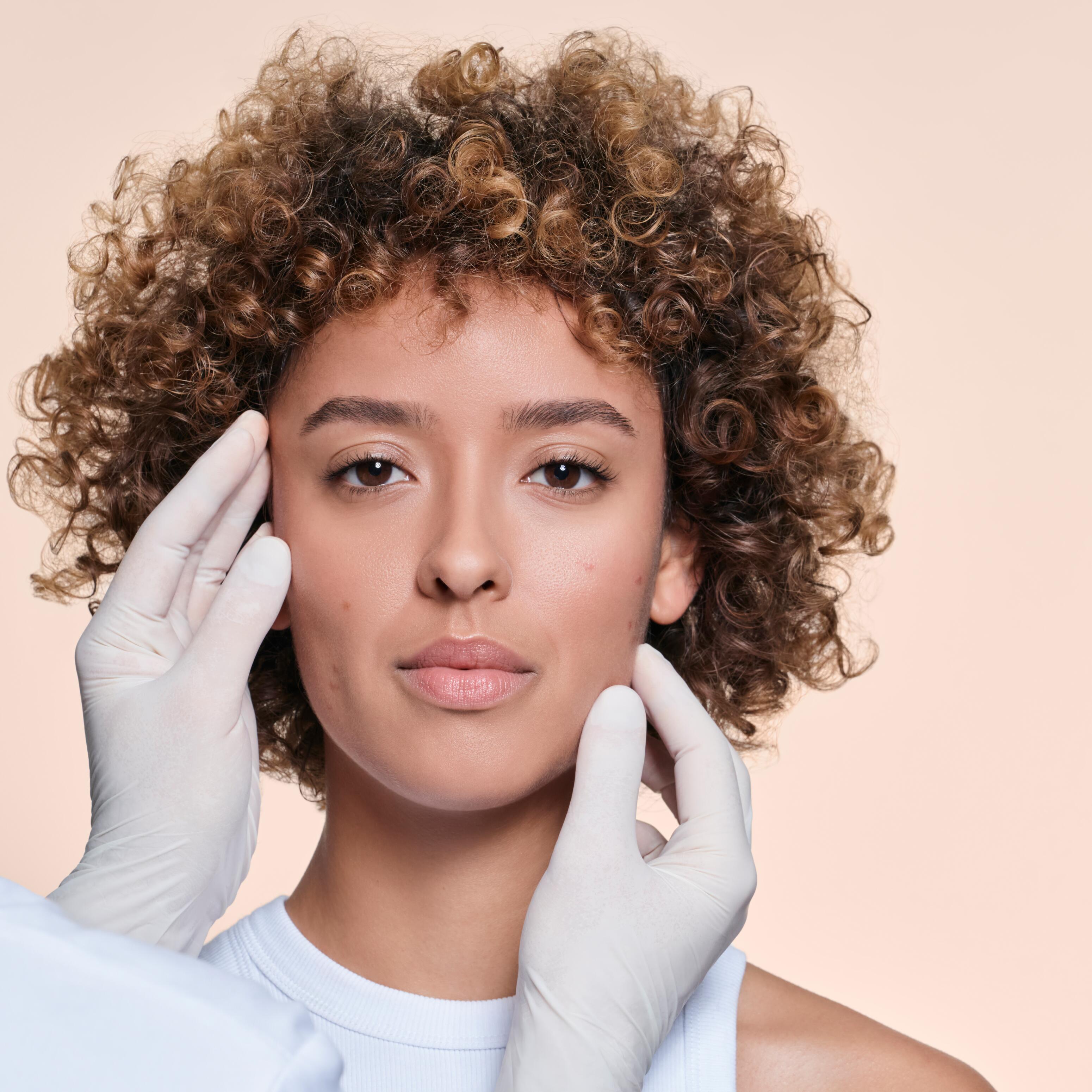 SIERO ULTRA AVÈNE idratazione a lunga durata SPF50+ 30 ml