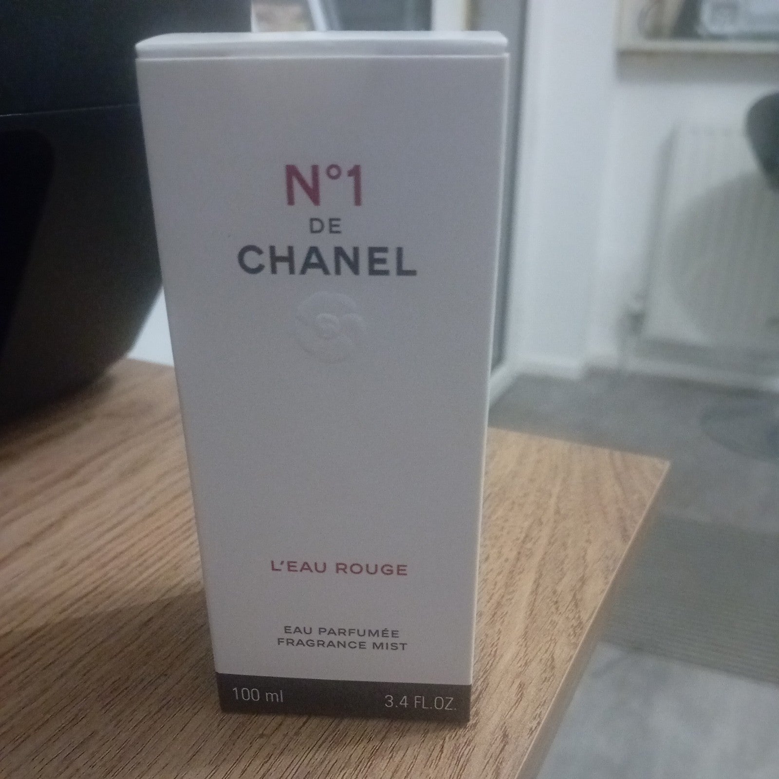 CHANEL Nº 1 L'EAU ROUGE revitalizing fragrance mist 100 ml